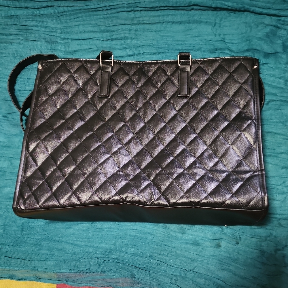 Large Black Quilted Shoulder Bag With Built-in Lunch Box